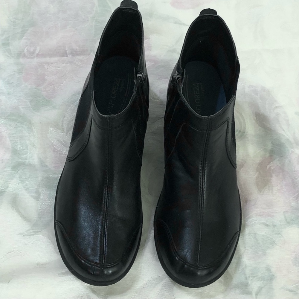 Easy Spirit Brenley Black Leather w/Stretch Panels Zip Booties Explore 24 Sz 9M - Picture 10 of 12